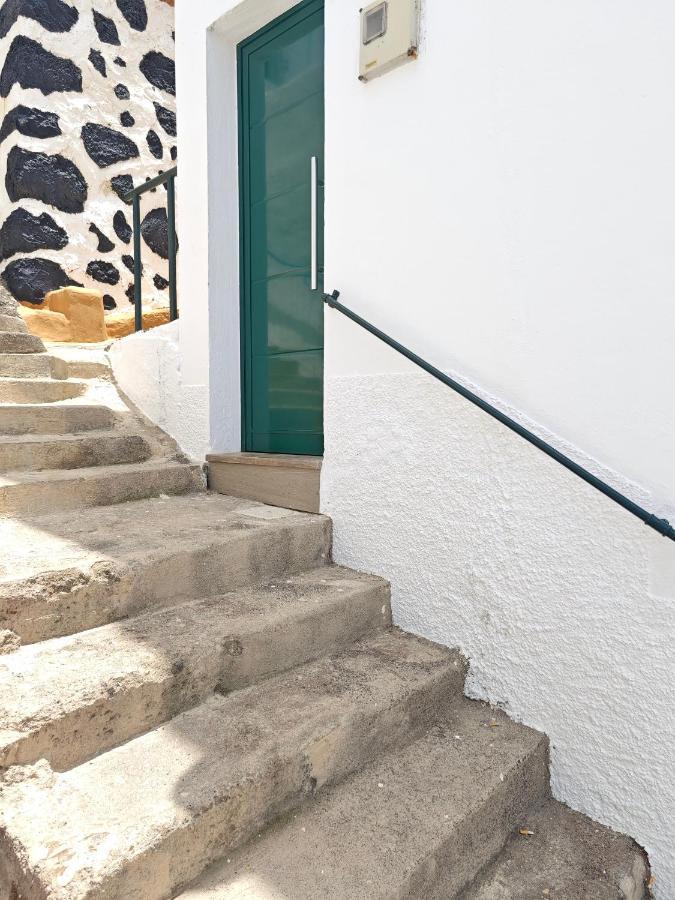 Cozy Apartment In Front Of The Natural Pools El Pris Buitenkant foto